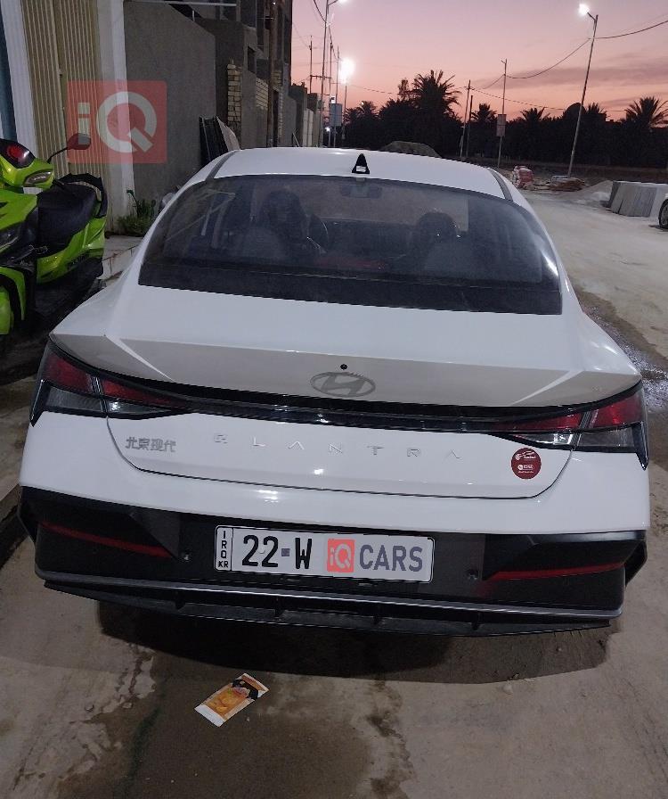 هیوندای ئەلەنترا